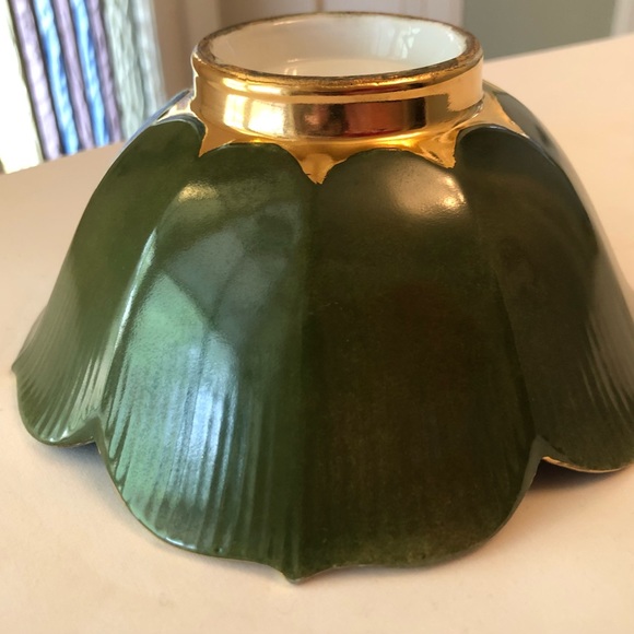 [vintage] Artist Hand Painted Gilded Hibiscus Flower Ceramic Dish - Picture 9 of 14